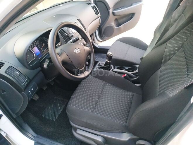 Hyundai i30 2010, 157,900 km - 1.4 л - Sumqayıt