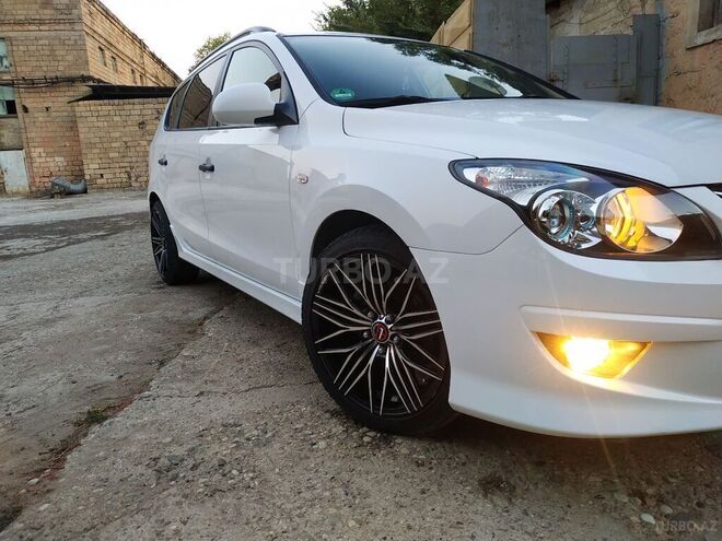 Hyundai i30 2010, 157,900 km - 1.4 л - Sumqayıt
