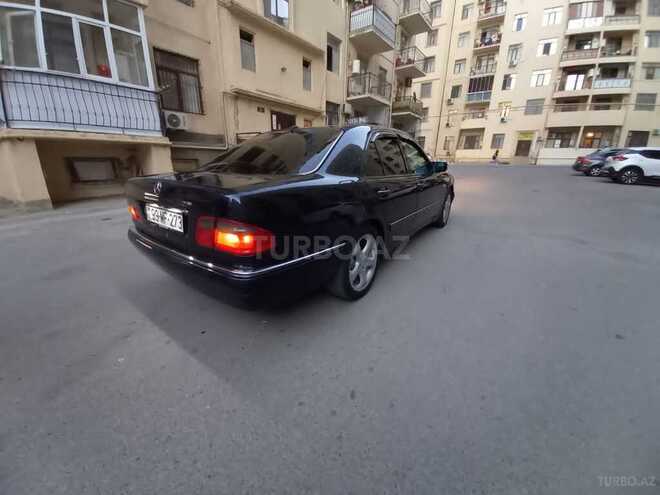 Mercedes E 230 1998, 261,235 km - 2.3 l - Bakı