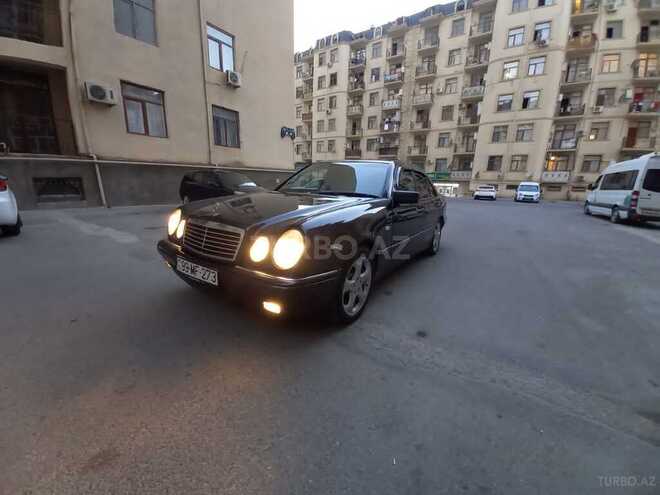 Mercedes E 230 1998, 261,235 km - 2.3 l - Bakı