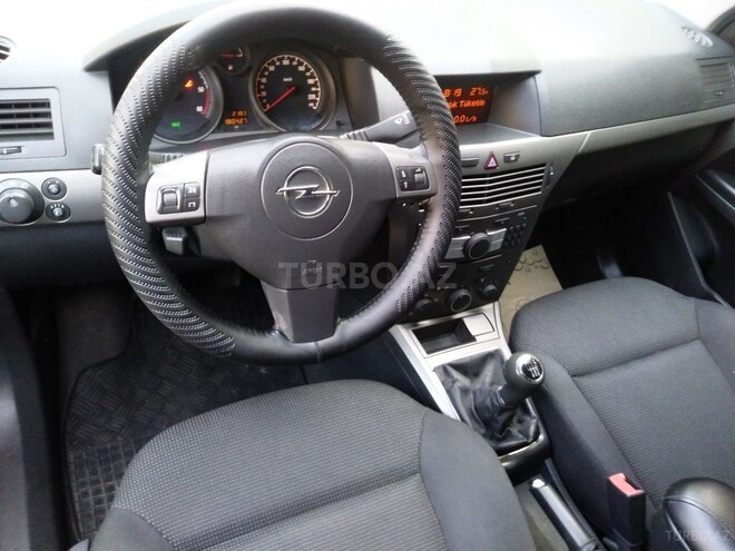 Opel Astra 2006, 180,000 km - 1.3 l - Bakı