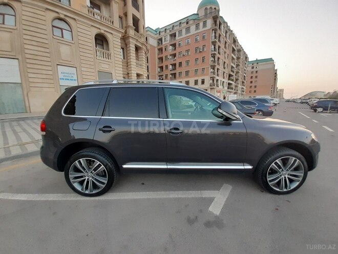 Volkswagen Touareg 2009, 120,000 km - 4.2 l - Xırdalan
