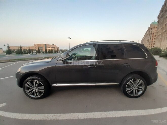 Volkswagen Touareg 2009, 120,000 km - 4.2 l - Xırdalan