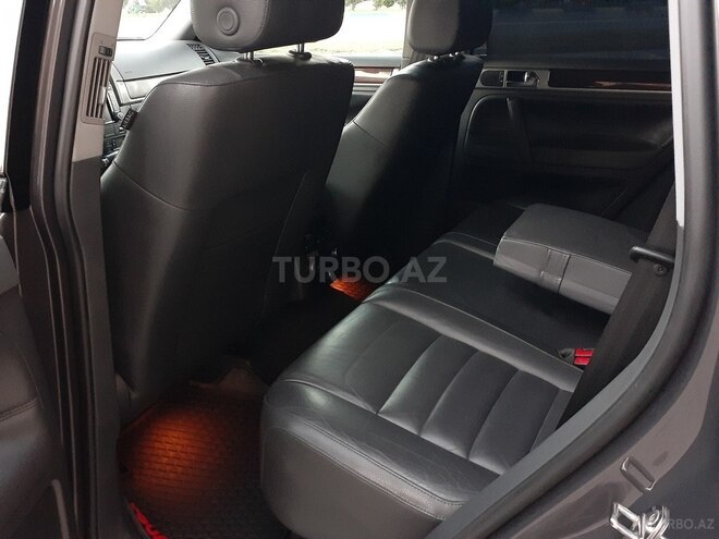 Volkswagen Touareg 2009, 120,000 km - 4.2 l - Xırdalan