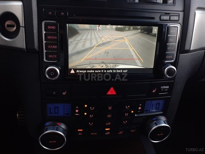 Volkswagen Touareg 2009, 120,000 km - 4.2 l - Xırdalan