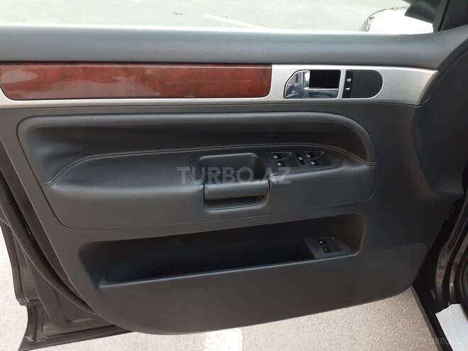 Volkswagen Touareg 2009, 120,000 km - 4.2 l - Xırdalan