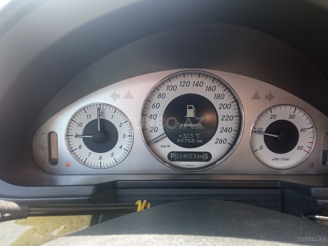 Mercedes E 220 2006, 224,000 km - 2.2 l - Bakı