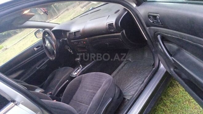 Volkswagen Passat 2001, 229,500 km - 1.8 l - Sabirabad