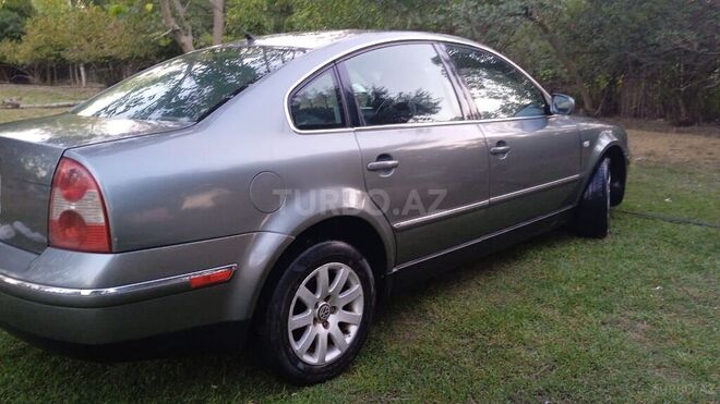 Volkswagen Passat 2001, 229,500 km - 1.8 l - Sabirabad