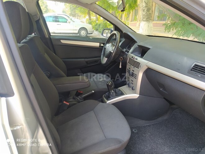 Opel Astra 2007, 172,000 km - 1.3 l - Bakı