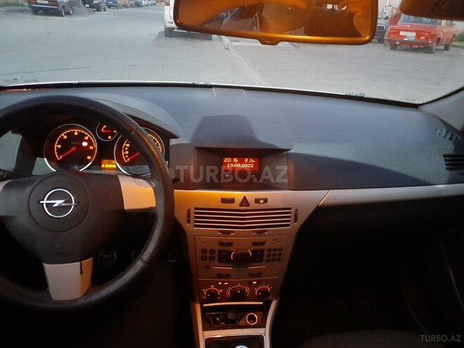 Opel Astra 2007, 220,000 km - 1.7 л - Gəncə