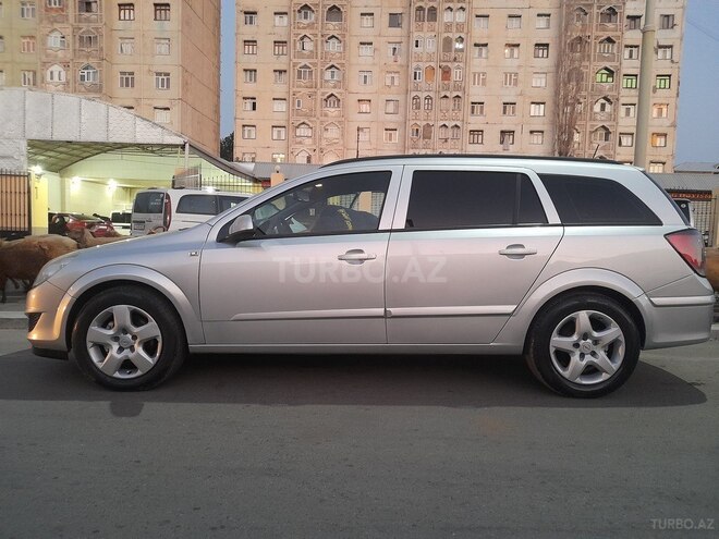 Opel Astra 2007, 220,000 km - 1.7 л - Gəncə