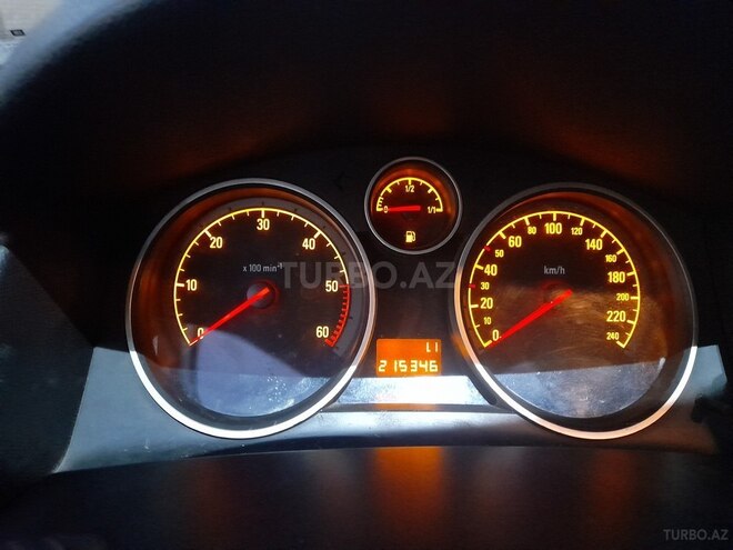 Opel Astra 2007, 220,000 km - 1.7 л - Gəncə