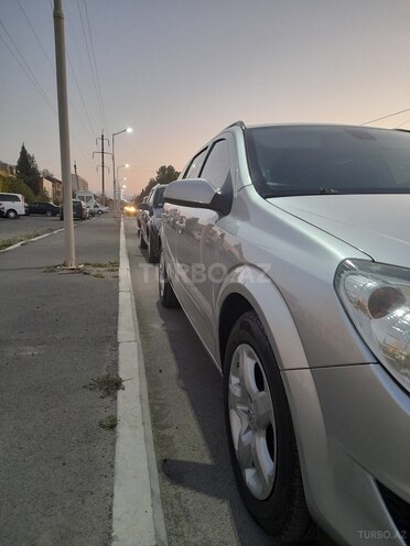 Opel Astra 2007, 220,000 km - 1.7 л - Gəncə