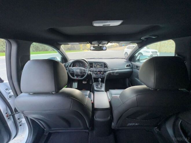 Hyundai Elantra 2016, 133,576 km - 1.6 л - Bakı