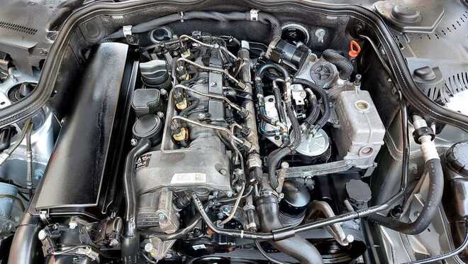 Mercedes E 220 2007, 196,000 km - 2.2 l - Bakı