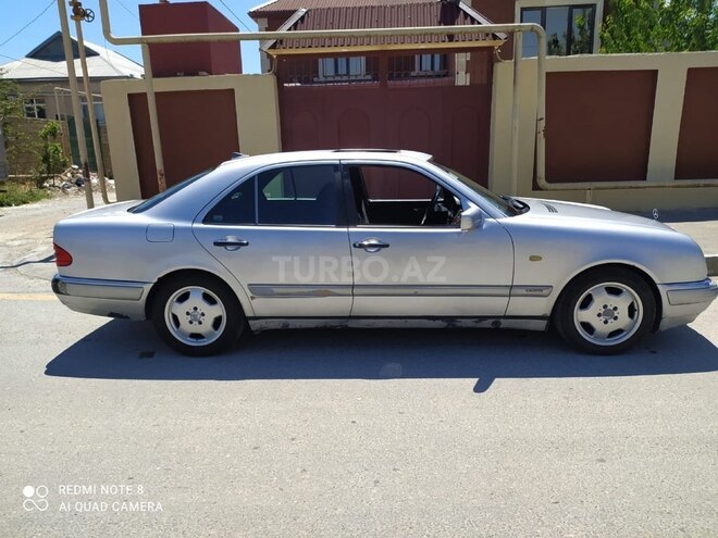 Mercedes E 230 1996, 518,590 km - 2.3 л - Bakı