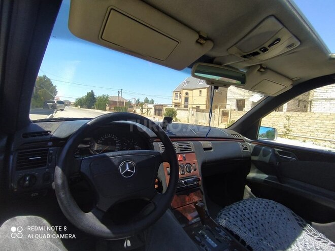 Mercedes E 230 1996, 518,590 km - 2.3 л - Bakı