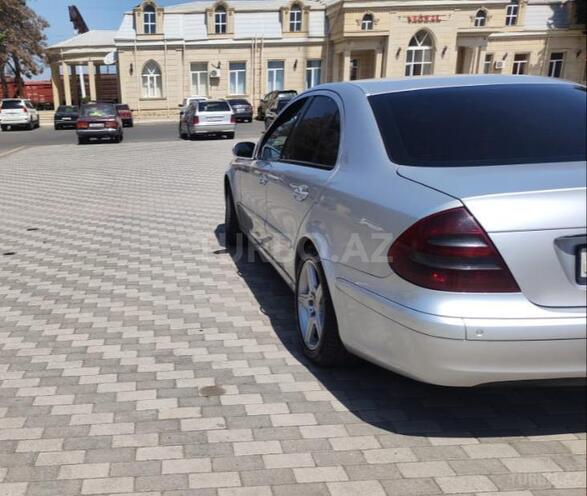 Mercedes E 220 2005, 500,000 km - 2.2 l - Bakı