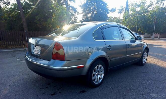 Volkswagen Passat 2001, 214,975 km - 1.8 л - Quba