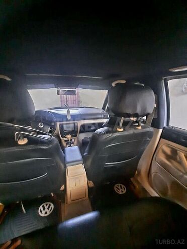Volkswagen Passat 2001, 214,975 km - 1.8 л - Quba
