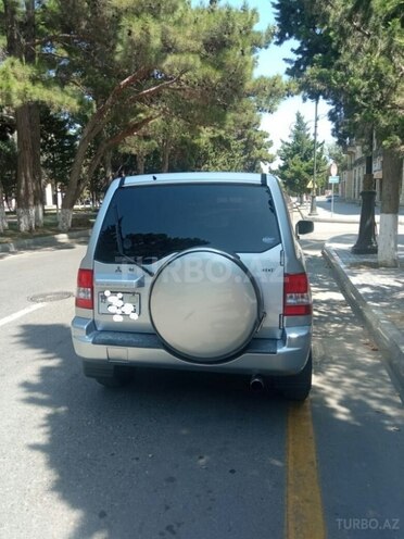 Mitsubishi Pajero io 2005, 156,740 km - 2.0 л - Sumqayıt