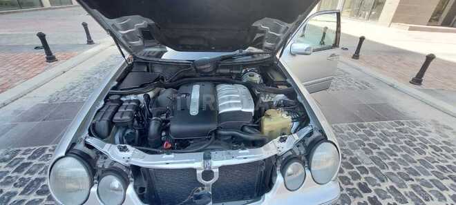 Mercedes E 270 2000, 300,582 km - 2.7 л - Bakı