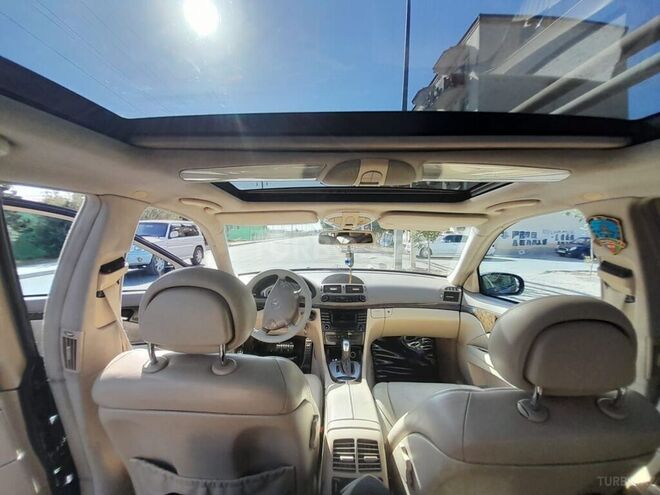 Mercedes E 270 2002, 272,000 km - 2.7 l - Bakı