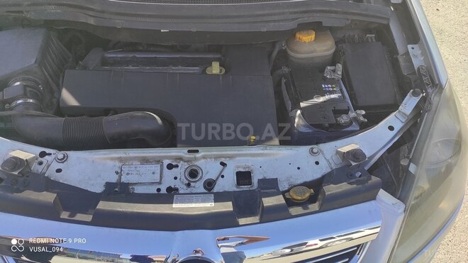 Opel Zafira 2005, 202,000 km - 2.2 l - Bakı