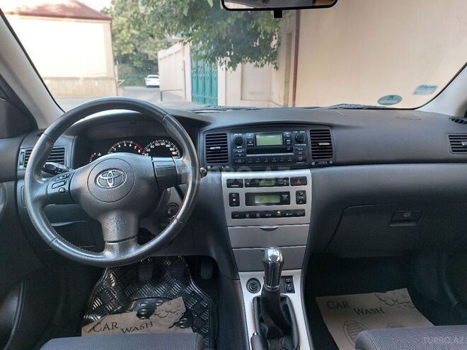 Toyota Corolla 2006, 203,000 km - 1.4 l - Bakı