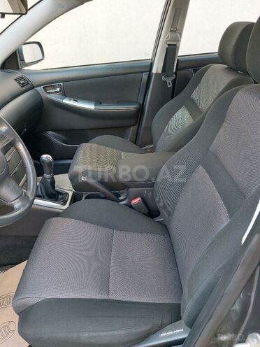 Toyota Corolla 2006, 203,000 km - 1.4 l - Bakı