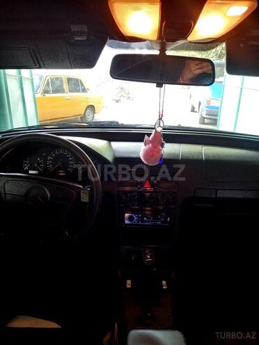 Mercedes C 180 1998, 380,000 km - 1.8 l - Qazax