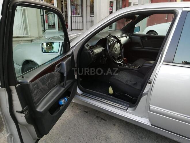 Mercedes E 230 1997, 300,000 km - 2.3 l - Bakı