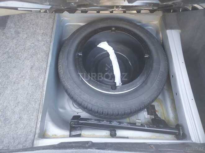 Mercedes E 220 1995, 300,000 km - 2.2 l - Bakı