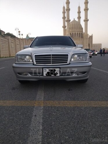 Mercedes C 240 2009, 365,000 km - 2.4 l - Bakı