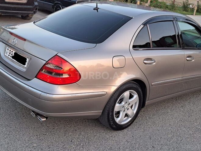 Mercedes E 320 2003, 263,257 km - 3.2 l - Bakı