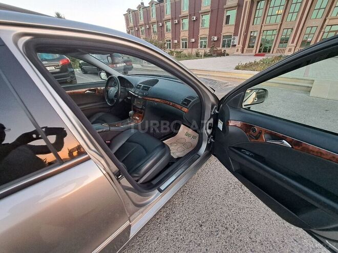 Mercedes E 320 2003, 263,257 km - 3.2 l - Bakı