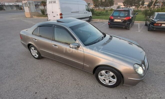Mercedes E 320 2003, 263,257 km - 3.2 l - Bakı