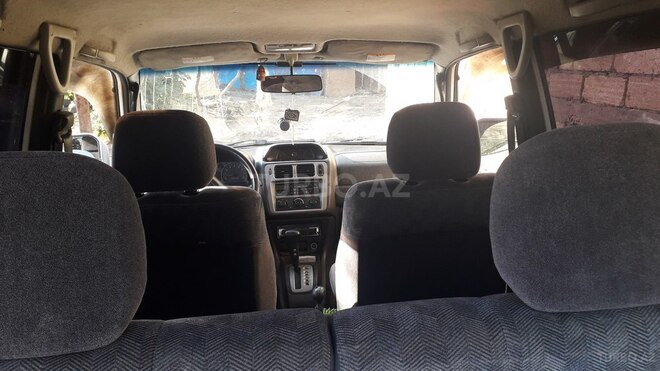 Mitsubishi Pajero io 2002, 214,360 km - 2.0 l - Lerik