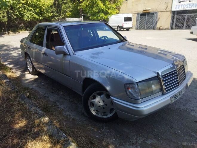 Mercedes E 290 1992, 120,000 km - 2.9 л - Şəki