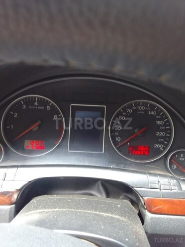 Audi A4 2004, 225,000 km - 2.0 l - Bakı