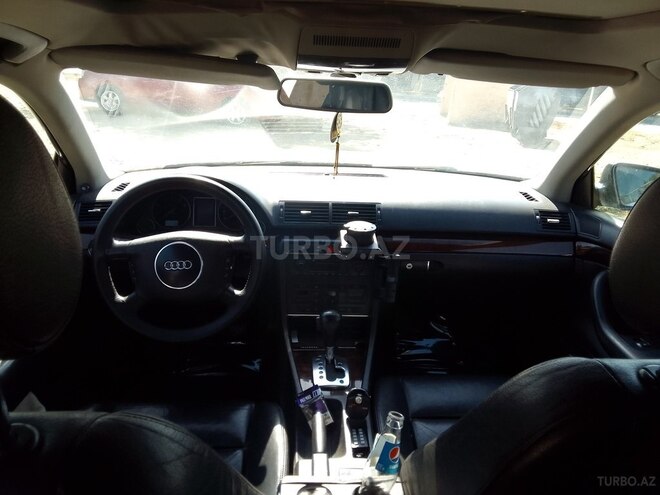Audi A4 2004, 225,000 km - 2.0 l - Bakı