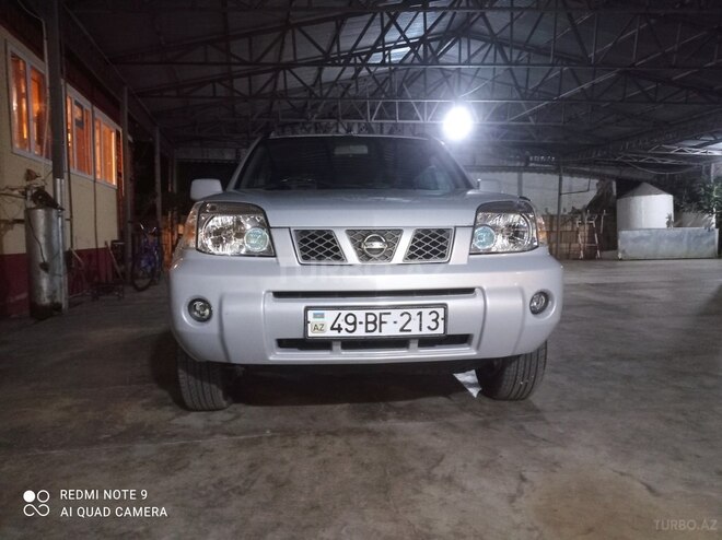 Nissan X-Trail 2001, 240,000 km - 2.0 l - Saatlı