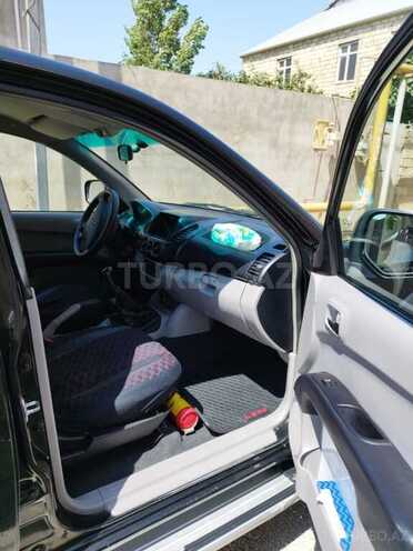 Mitsubishi L200 2007, 189,423 km - 2.5 l - Bakı