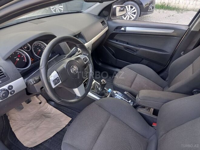 Opel Astra 2008, 220,000 km - 1.3 л - Bakı