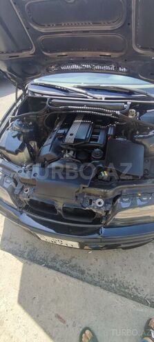 BMW 325 2001, 386,390 km - 2.5 л - Bakı