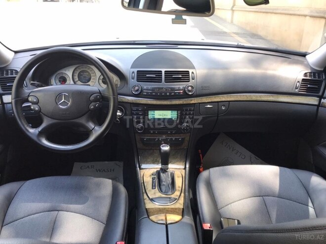 Mercedes E 220 2006, 173,000 km - 2.2 l - Bakı