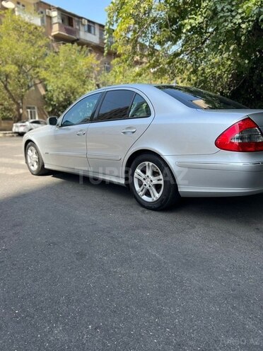 Mercedes E 220 2006, 173,000 km - 2.2 l - Bakı