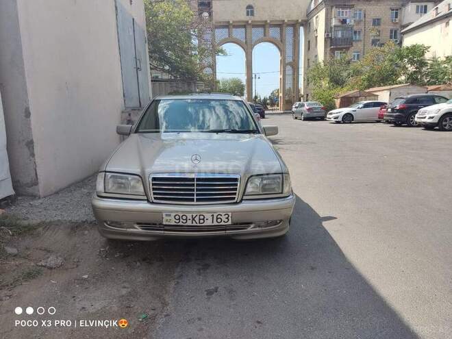 Mercedes C 230 1997, 200,000 km - 2.3 l - Bakı