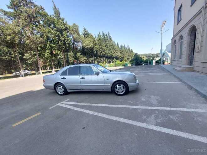 Mercedes E 230 1995, 326,520 km - 2.3 l - Masallı
